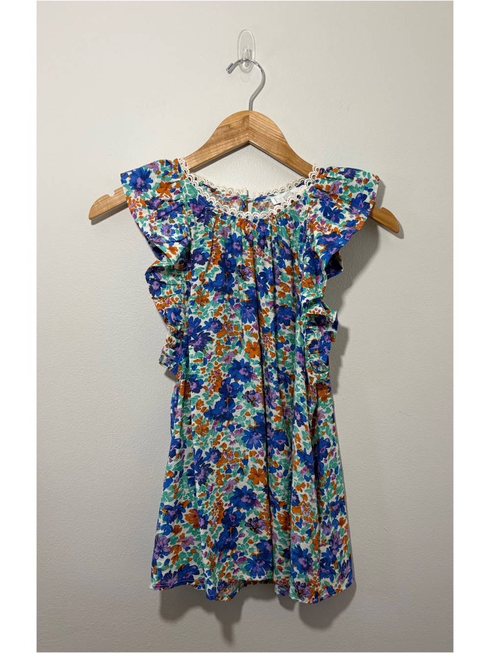 MINE multi color floral print flutter sleeve lace trim blouse (large)